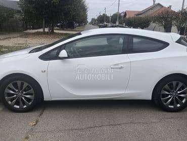 Opel Astra J 1.4T GTC ACTIVE EDIT