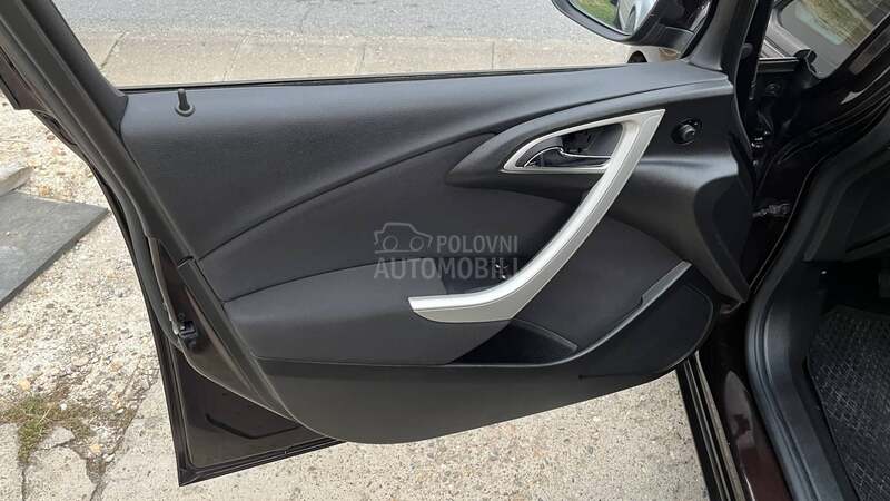 Opel Astra J 1.7 cdti N.A.V.I