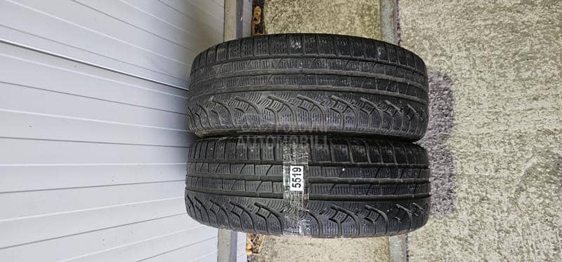 Pirelli 215/55 R17 Zimska
