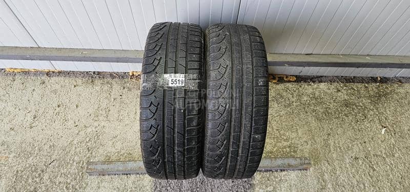 Pirelli 215/55 R17 Zimska