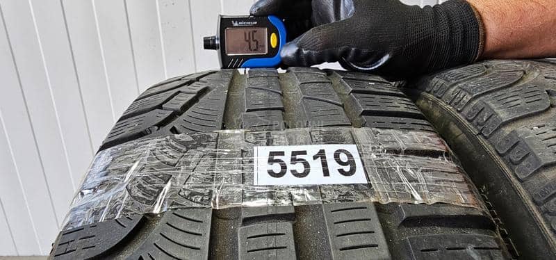 Pirelli 215/55 R17 Zimska