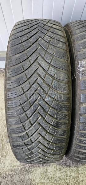 Hankook 205/60 R16 Zimska
