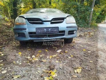 Nissan Almera Tino 