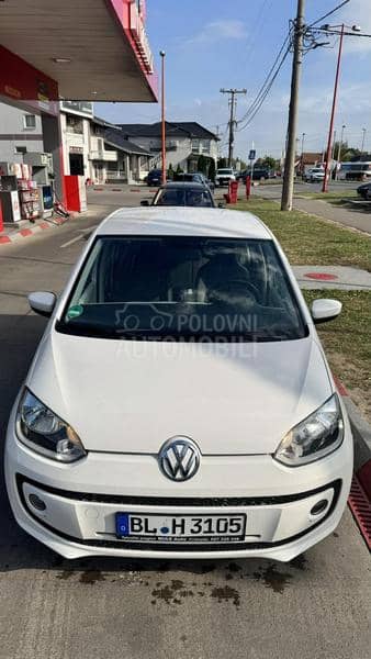 Volkswagen up! Auto je u Batajnici