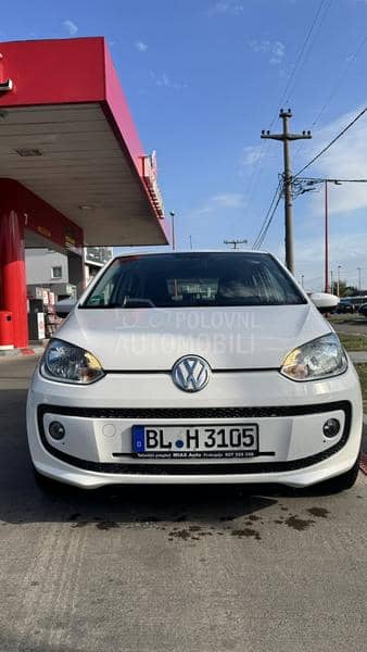 Volkswagen up! Auto je u Batajnici