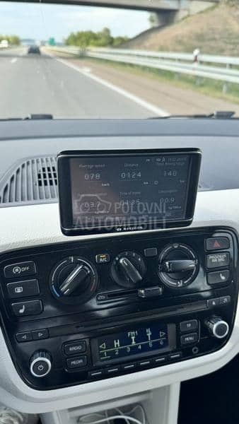 Volkswagen up! Auto je u Batajnici