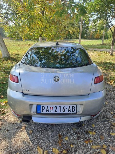 Alfa Romeo GT 1.9 Jtd