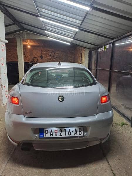 Alfa Romeo GT 1.9 Jtd