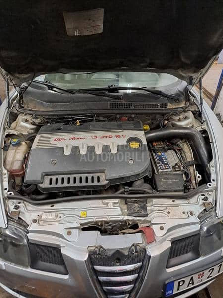 Alfa Romeo GT 1.9 Jtd