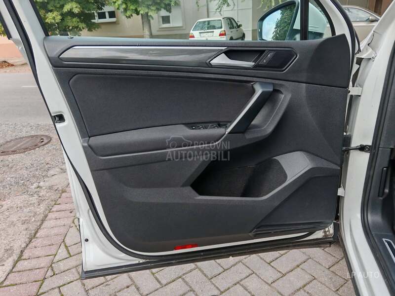 Volkswagen Tiguan 1.6 TDI NAV VIRTUAL