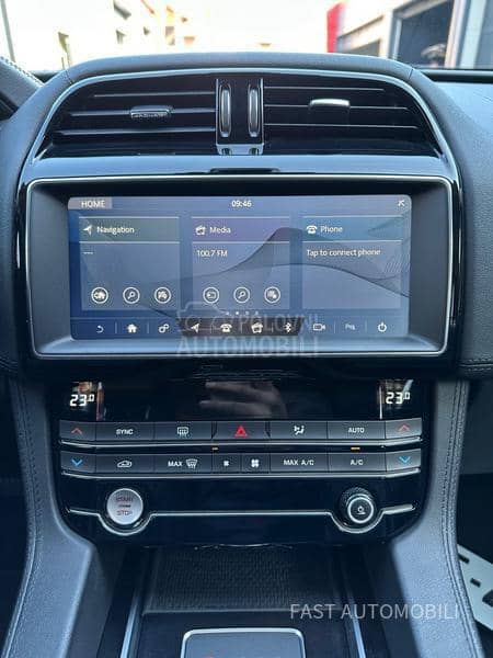 Jaguar F pace AWD