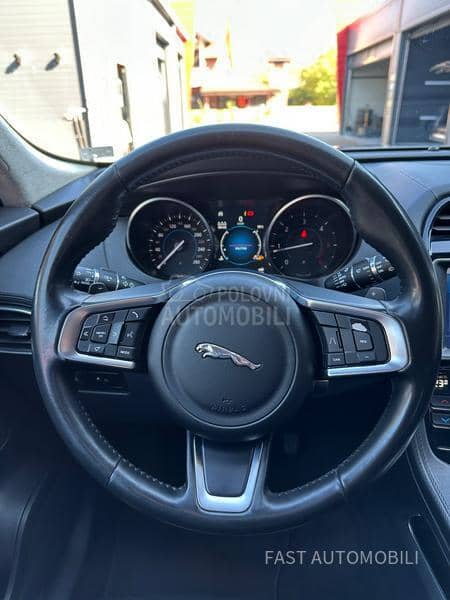 Jaguar F pace AWD