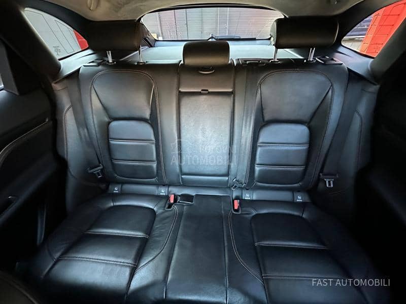 Jaguar F pace AWD