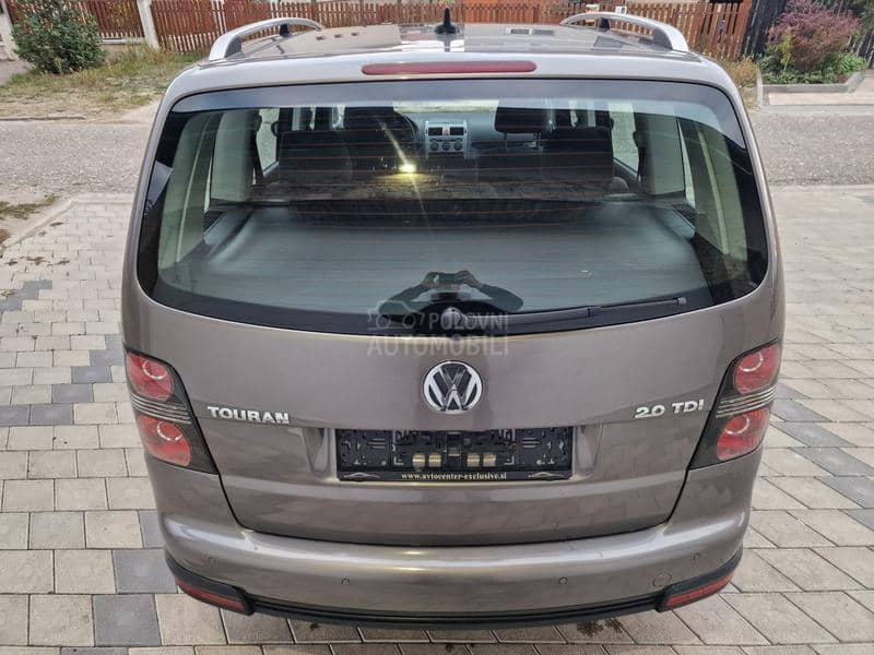Volkswagen Touran 2.0 TDI CROSSTURAN Volkswagen Touran 2.0 TDI CROSSTURAN