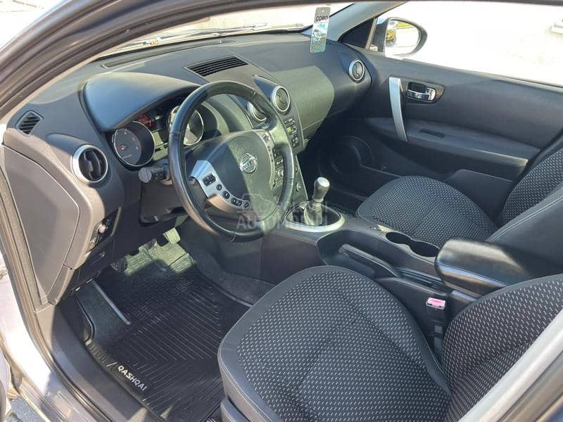 Nissan Qashqai + 2 2.0dci TEKNA Nissan Qashqai + 2 2.0dci TEKNA