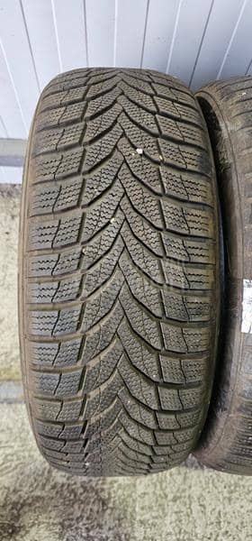 Nexen 215/55 R17 Zimska