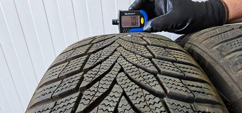 Nexen 215/55 R17 Zimska