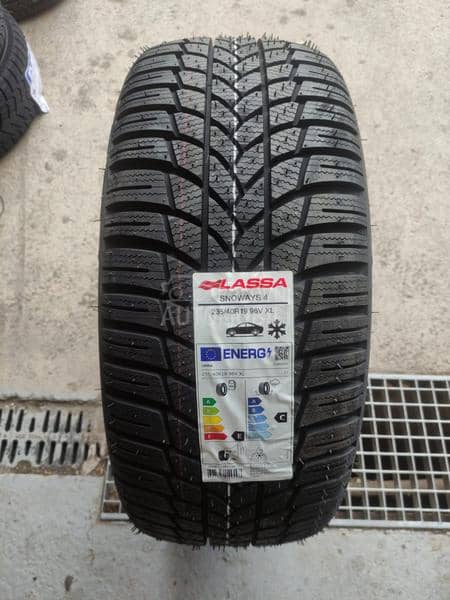 Lassa 235/40 R19 Zimska