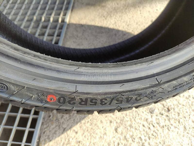 Triangle 245/35 R20 Zimska