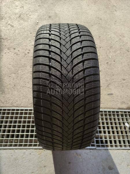 Triangle 245/35 R20 Zimska