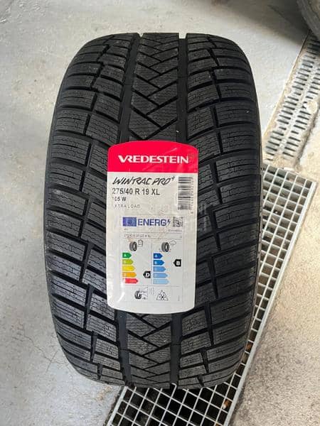 Vredestein 275/40 R19 Zimska