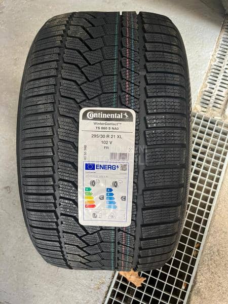 Continental 295/30 R21 Zimska