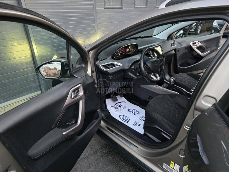 Peugeot 2008 1.6HDI STYLE