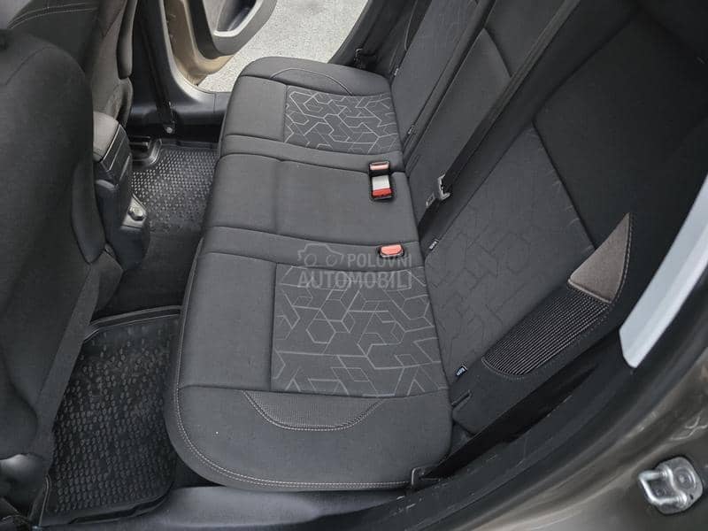 Peugeot 2008 1.6HDI STYLE