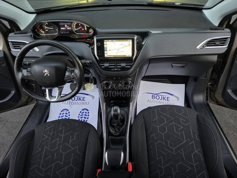 Peugeot 2008 1.6HDI STYLE