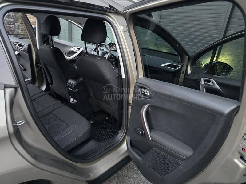 Peugeot 2008 1.6HDI STYLE