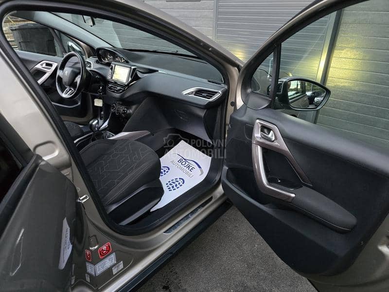 Peugeot 2008 1.6HDI STYLE