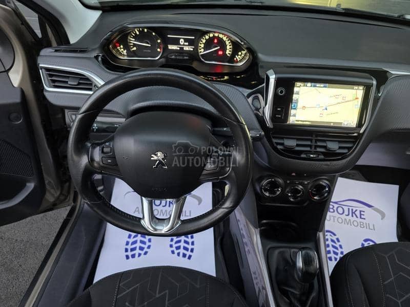 Peugeot 2008 1.6HDI STYLE