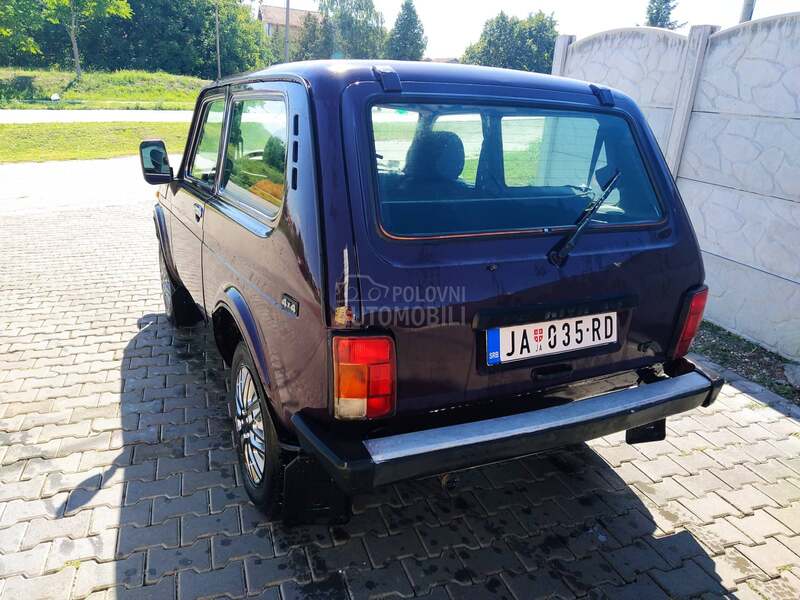 Lada Niva 