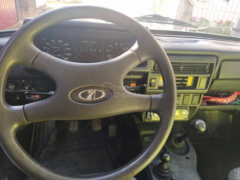 Lada Niva 