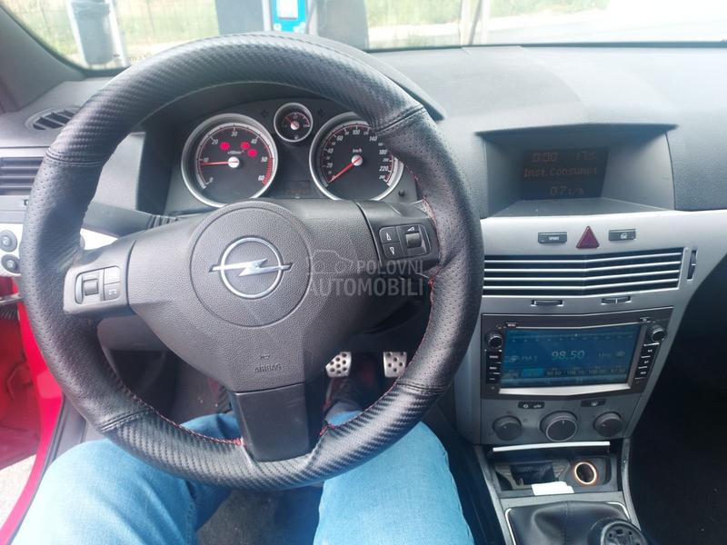Opel Astra H 1.9 gtc opc