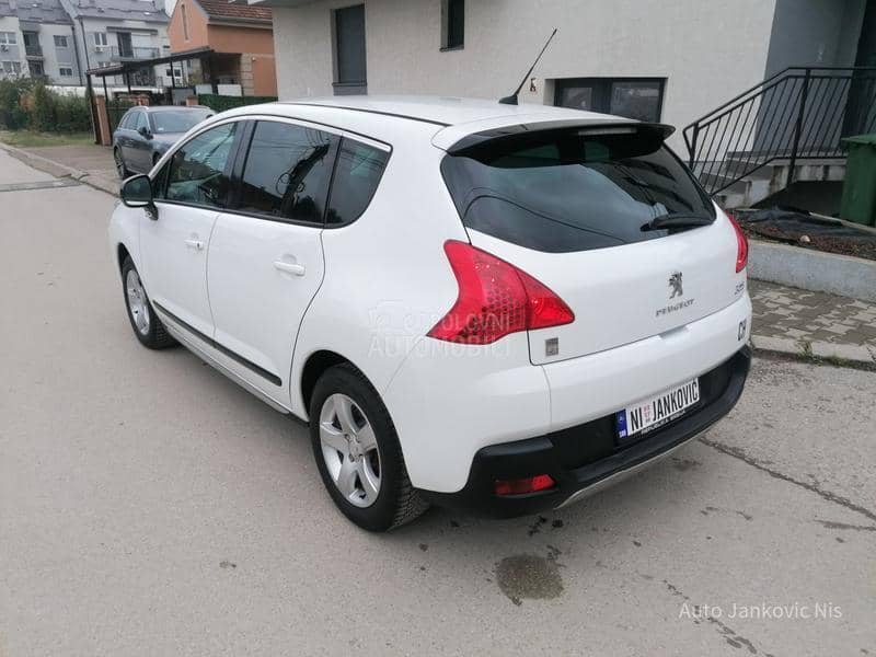 Peugeot 3008 2.0hdi 4x4 HYBRID CH Peugeot 3008 2.0hdi 4x4 HYBRID CH