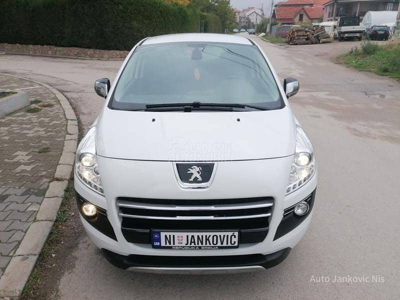 Peugeot 3008 2.0hdi 4x4 HYBRID CH Peugeot 3008 2.0hdi 4x4 HYBRID CH