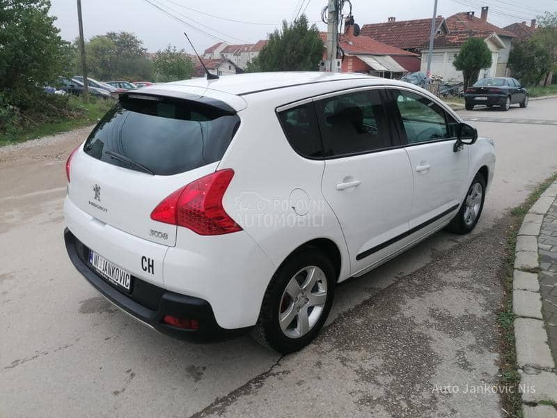 Peugeot 3008 2.0hdi 4x4 HYBRID CH Peugeot 3008 2.0hdi 4x4 HYBRID CH