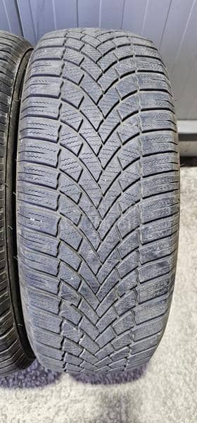 Bridgestone 215/60 R17 Zimska