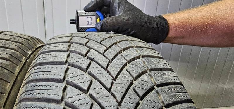 Bridgestone 215/60 R17 Zimska