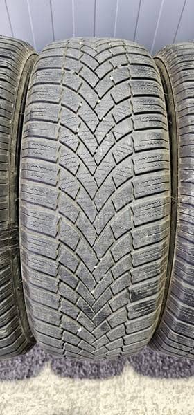 Bridgestone 215/60 R17 Zimska