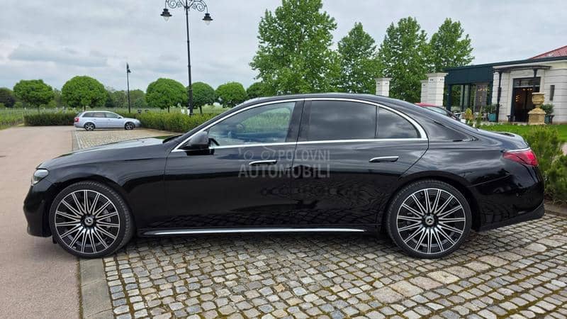 Mercedes Benz E 220 D/AIR/3xdisp/4D/PANO Mercedes Benz E 220 D/AIR/3xdisp/4D/PANO