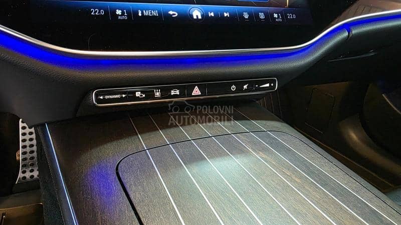 Mercedes Benz E 220 D/AIR/3xdisp/4D/PANO Mercedes Benz E 220 D/AIR/3xdisp/4D/PANO