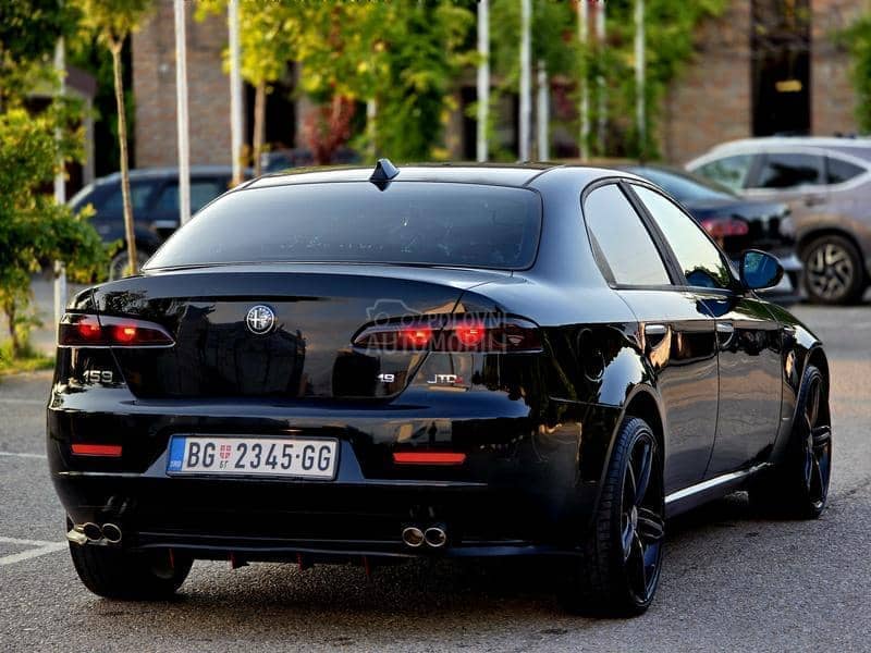 Alfa Romeo 159 Black edition