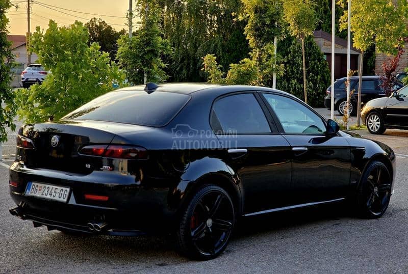 Alfa Romeo 159 Black edition