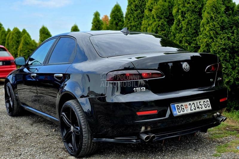 Alfa Romeo 159 Black edition