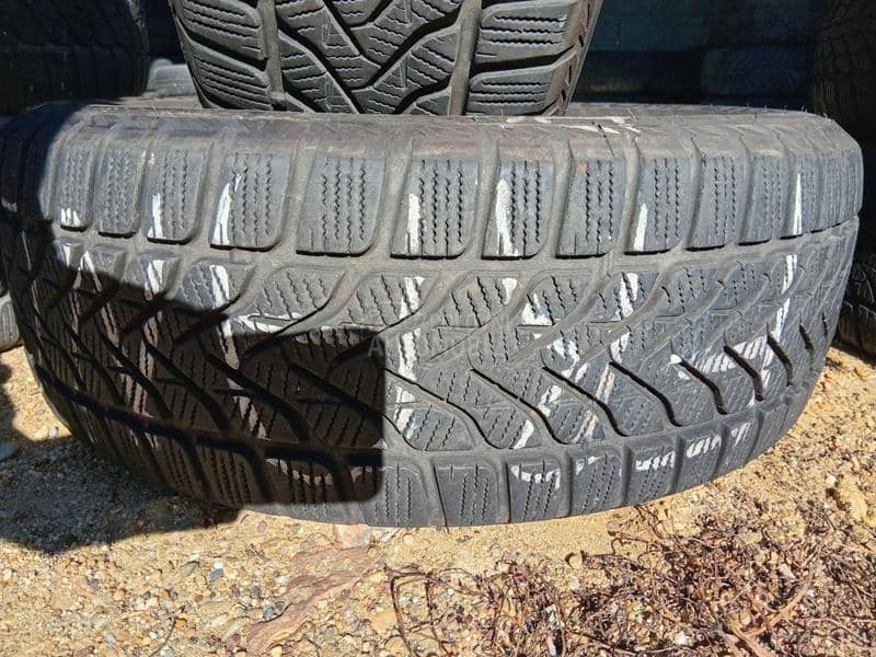 Lassa 215/60 R17 Zimska