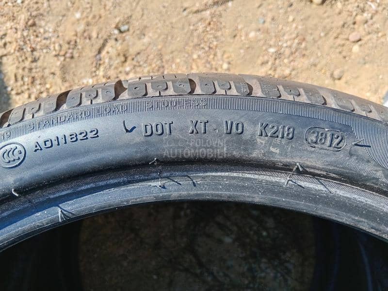 Pirelli 235/35 R19 Zimska