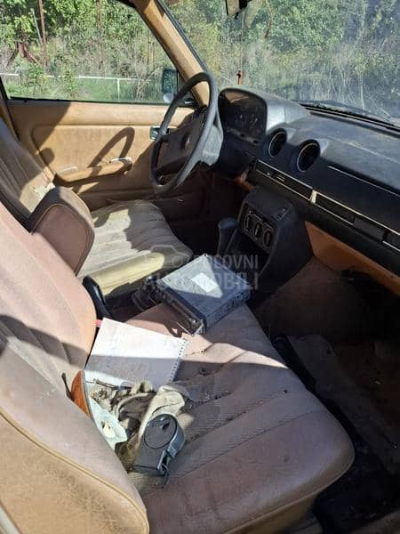Mercedes Benz W123 