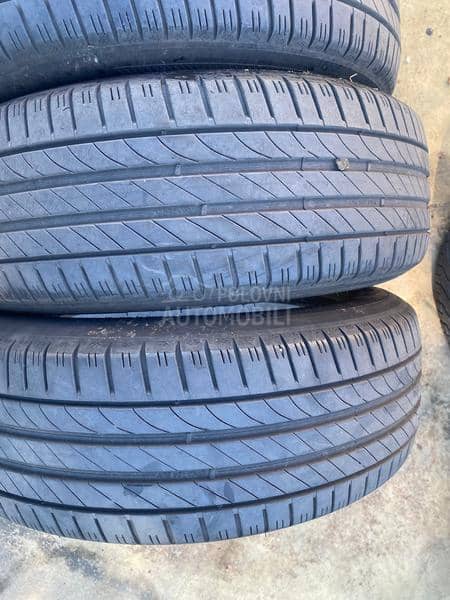 Kleber 215/60 R17 Letnja